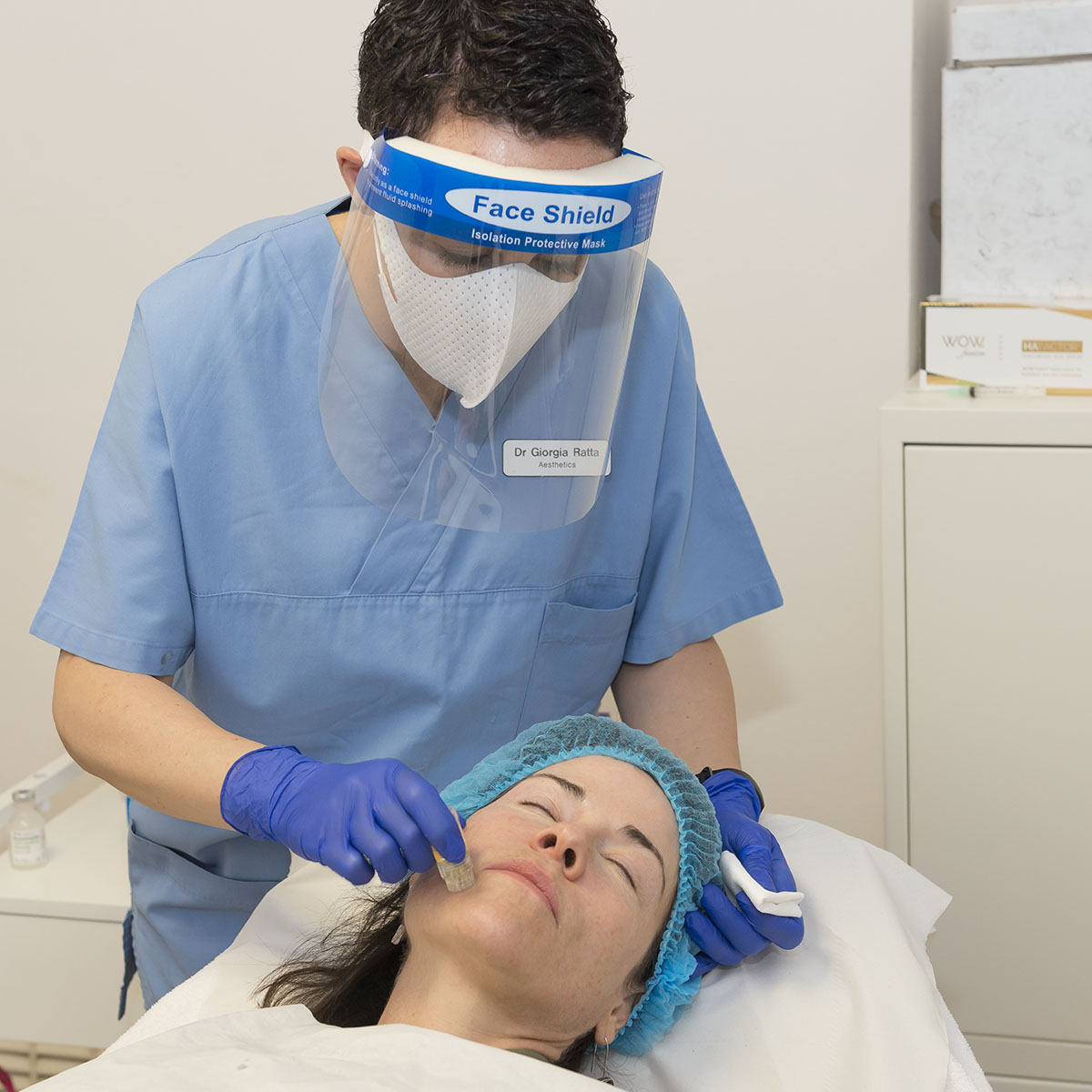 Dr Giorgia Ratta performing a WOW Fusion medical grade facial treatment